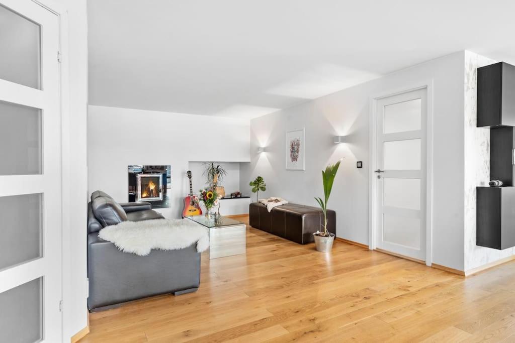 Penthouse Leilighet 200 Kvm Vakker Sjoutsikt. Lägenhet Bergen Exteriör bild